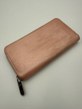 Louis Vuitton Pink Epi long wallet